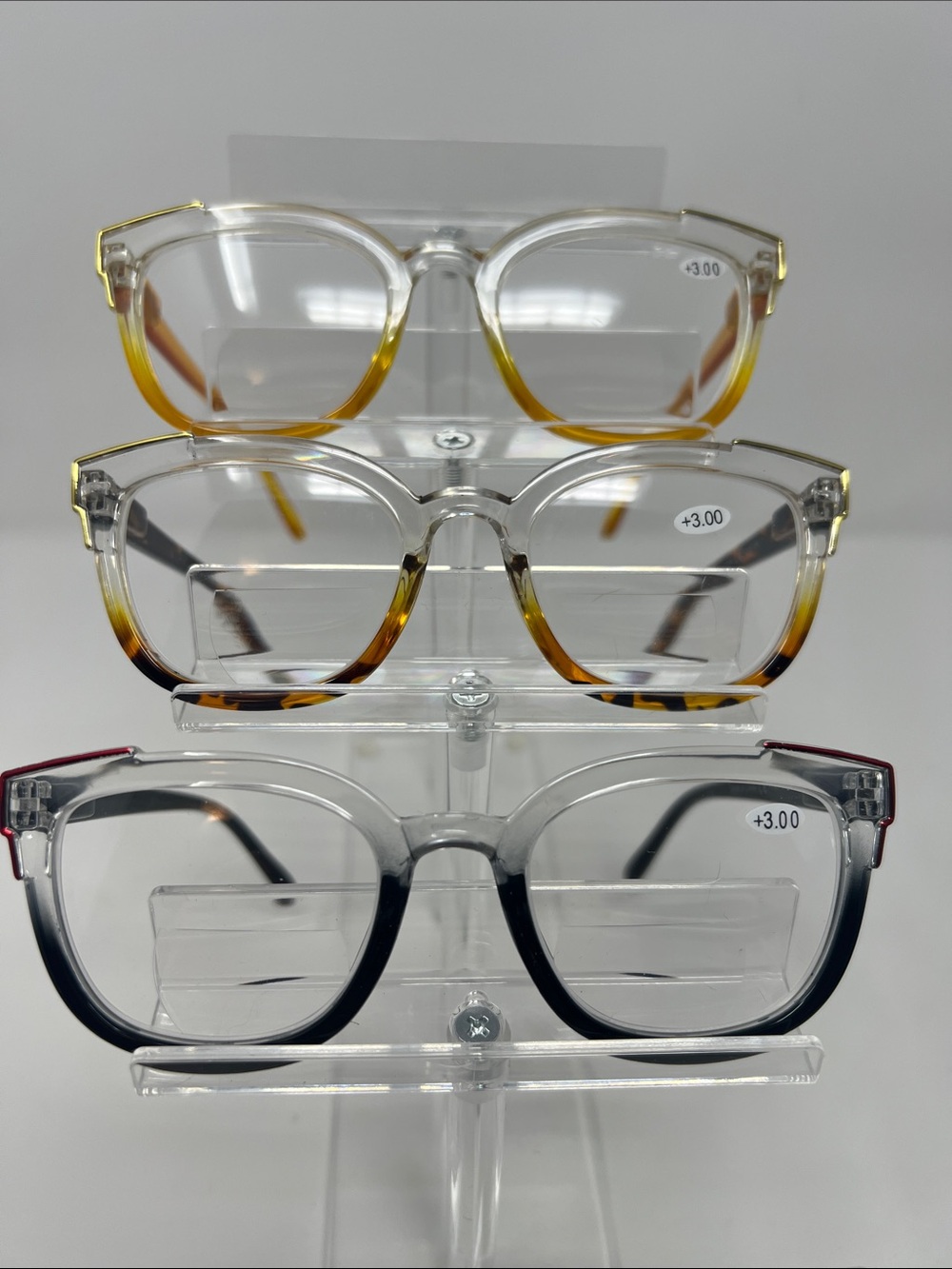 Women's Bifocal Clear Reading Glasses (+3.00).  P100